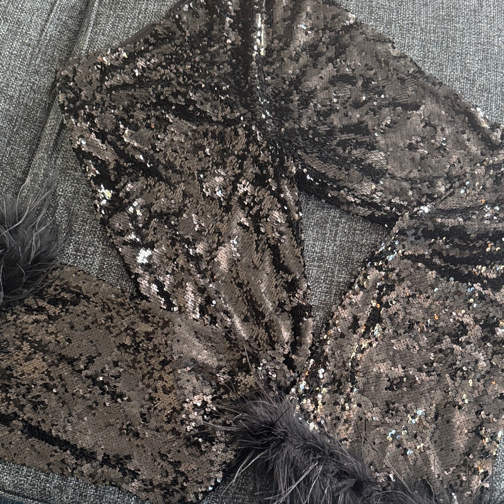 Novaluxe, Dania Black Sequin Feather Pant M